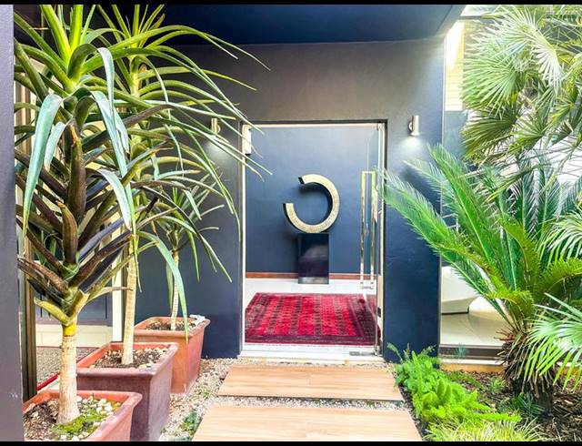 5 BEDROOM HOUSE FOR SALE IN MIDSTREAM ESTATE